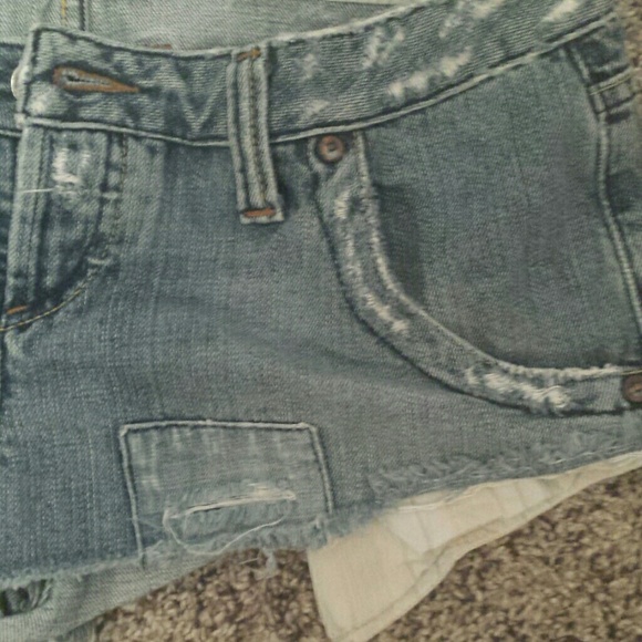 Guess Y2K Short Distressed Button Up Jean Shorts - Picture 4 of 12